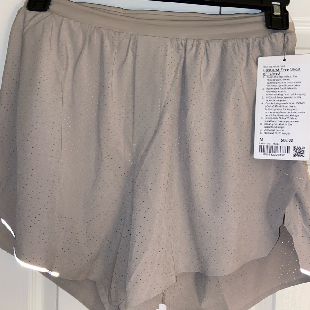 Lululemon NWT size medium shorts
